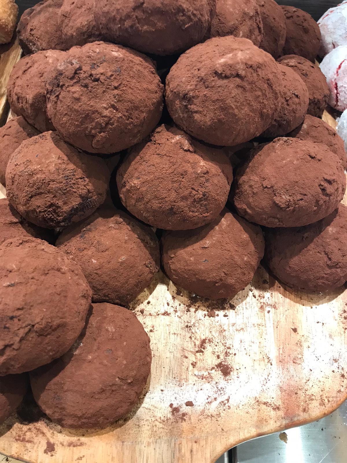 Panellets de xocolata amb oli aromatitzat de taronja Torclum