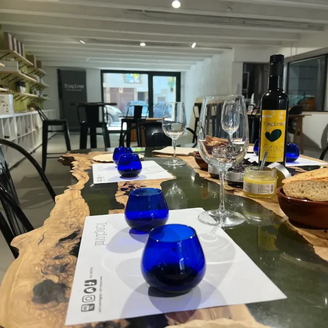 Cata de aceites i productos Torclum para grupos